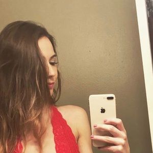 Meet your Posher, Celeste